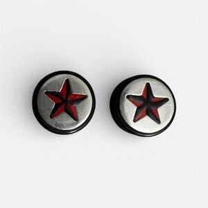 Metal Red Star Silver Tone Plugs